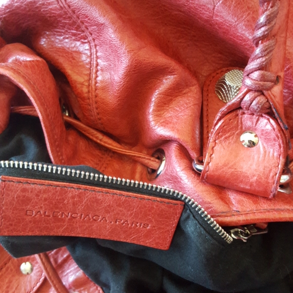 Balenciaga Pompon - Picture 10 of 13